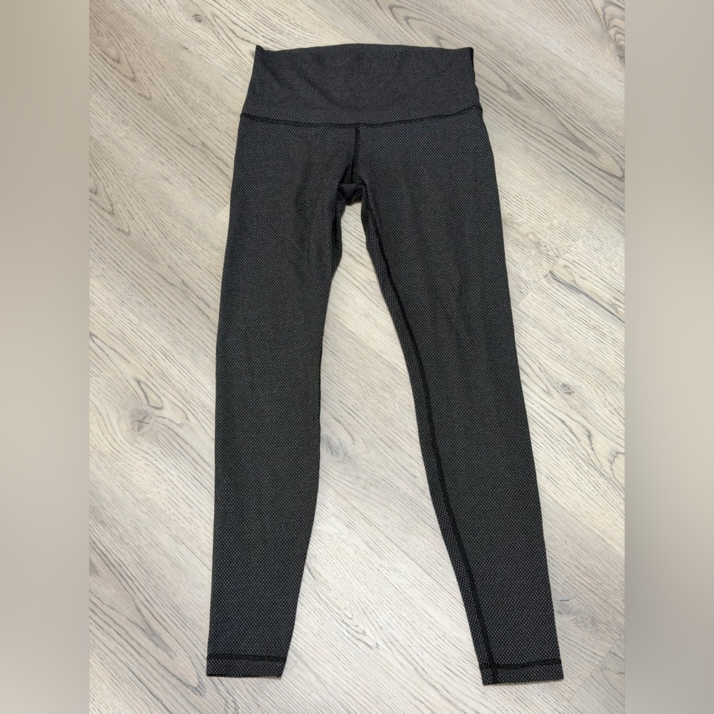 LULULEMON Wunder Under Leggings Roll Down Waist Diamond Dot Black White Size 8 - Picture 8 of 11